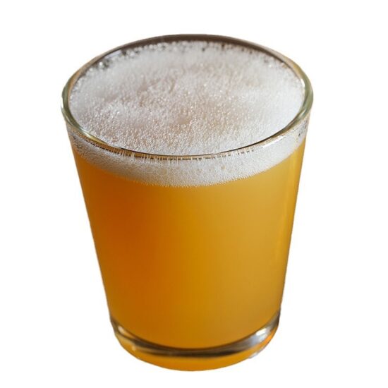 Customizable British American pint beer glasses for juice, tea, and beverages